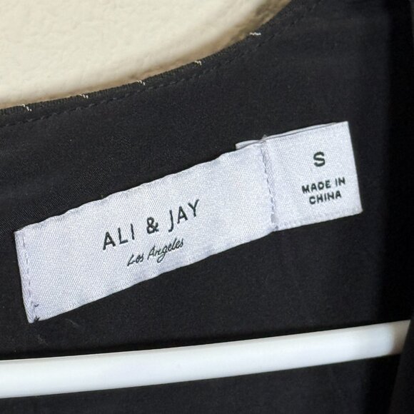 Ali & Jay dress Black Striped Long Sleeve Midi Dress Midi  LIKE NEW, S Women - Picture 5 of 7